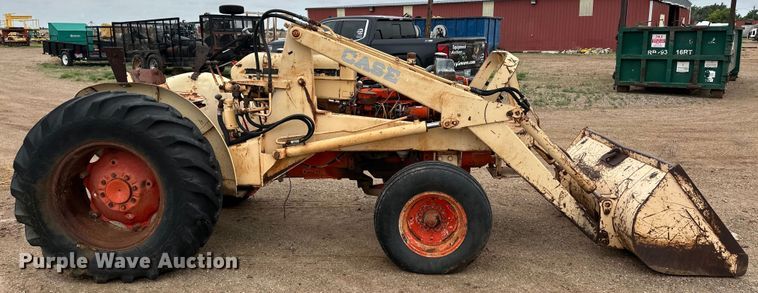 image for item DS6761 Case tractor