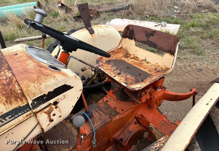 image for item DS6761 Case tractor