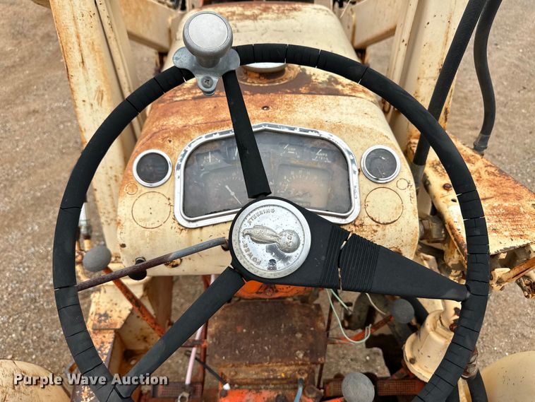 image for item DS6761 Case tractor