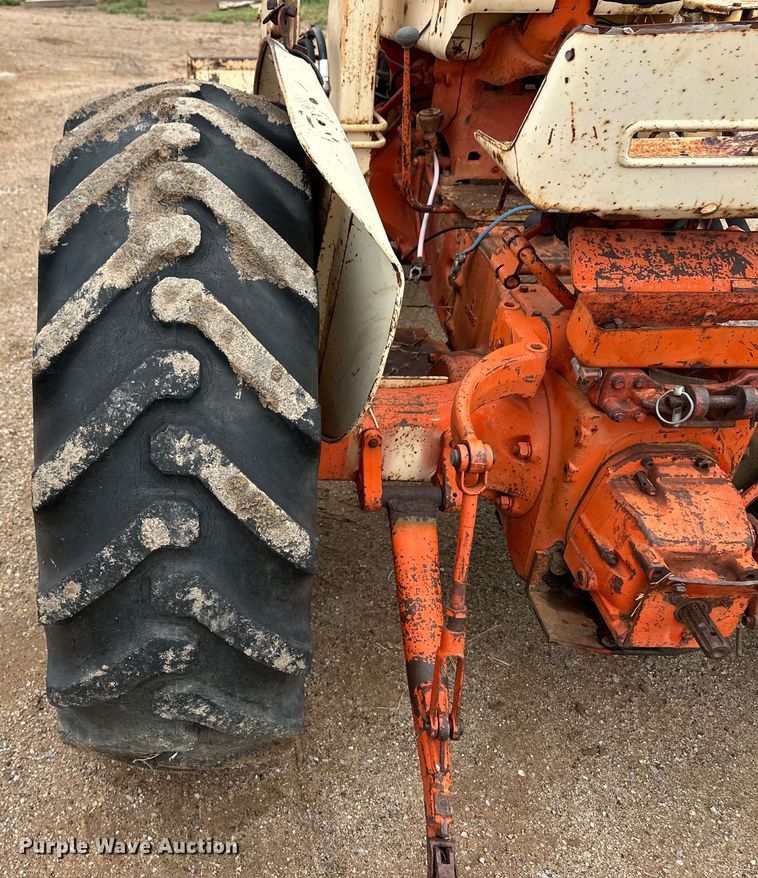 image for item DS6761 Case tractor