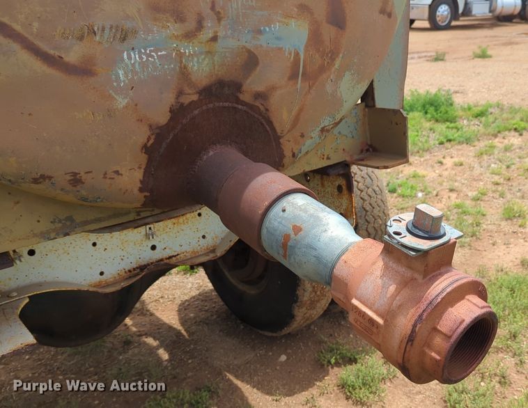 image for item DS6780 Shop built tank trailer