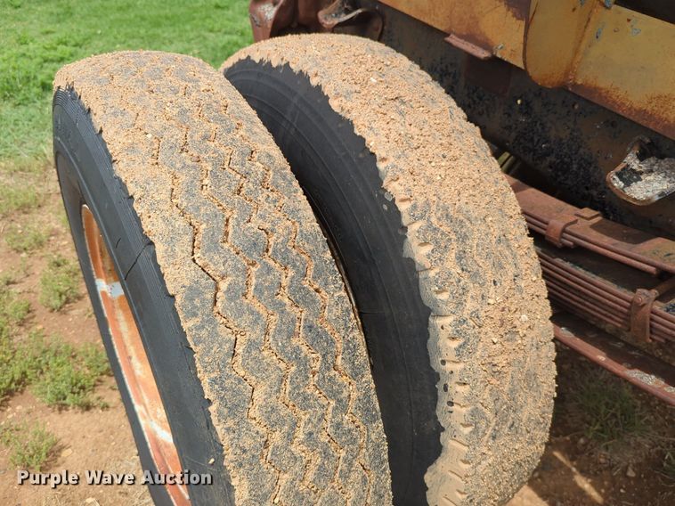 image for item DS6780 Shop built tank trailer