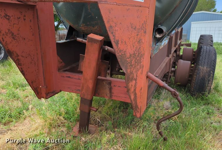 image for item DS6781 Shop built tank trailer