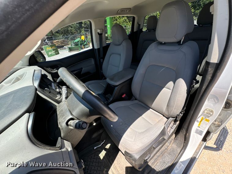 image for item DX0747 2016 Chevrolet Colorado Crew Cab pickup truck