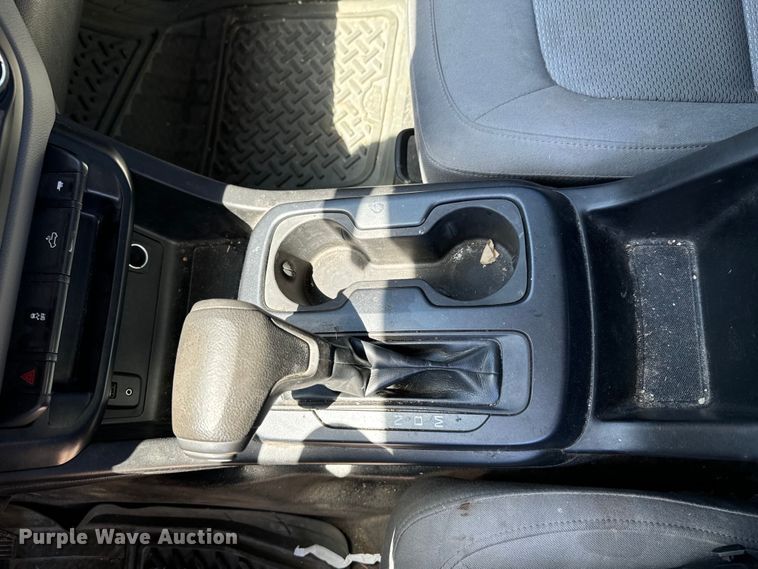 image for item DX0747 2016 Chevrolet Colorado Crew Cab pickup truck