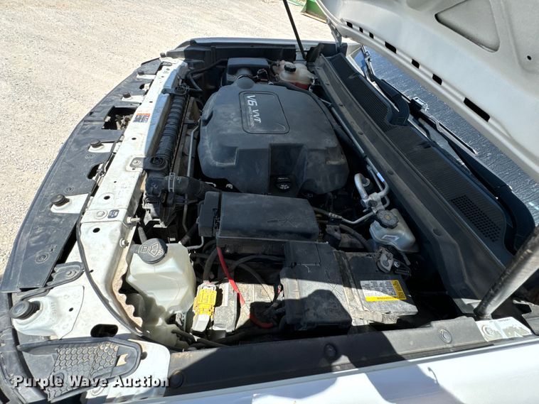 image for item DX0747 2016 Chevrolet Colorado Crew Cab pickup truck