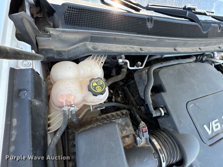 image for item DX0747 2016 Chevrolet Colorado Crew Cab pickup truck