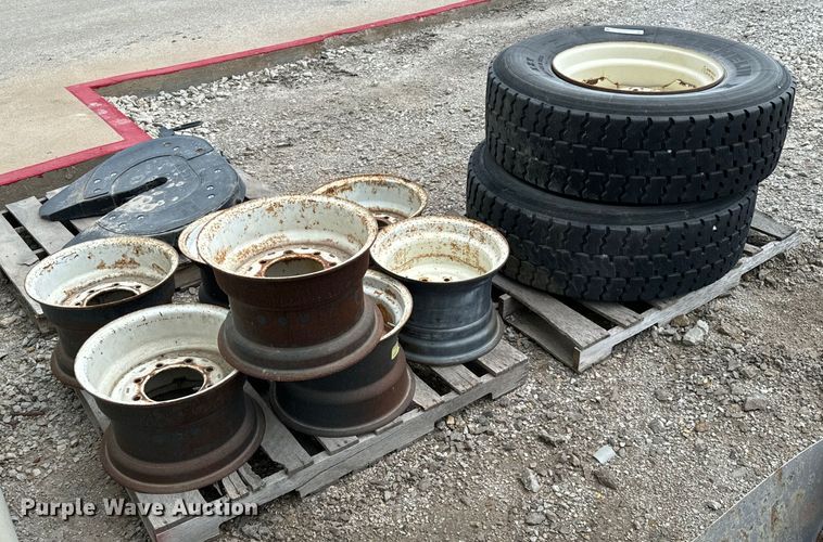 image for item DX0765 Truck parts