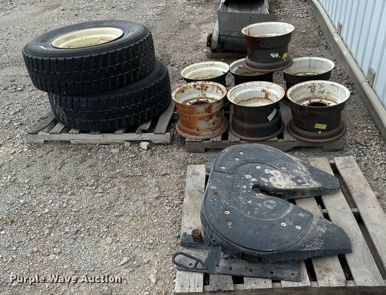 image for item DX0765 Truck parts