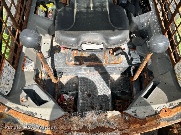 image for item DX0775 2016 Bobcat S650 skid steer loader