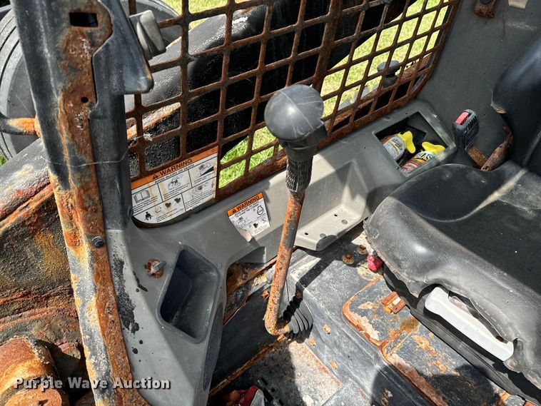 image for item DX0775 2016 Bobcat S650 skid steer loader
