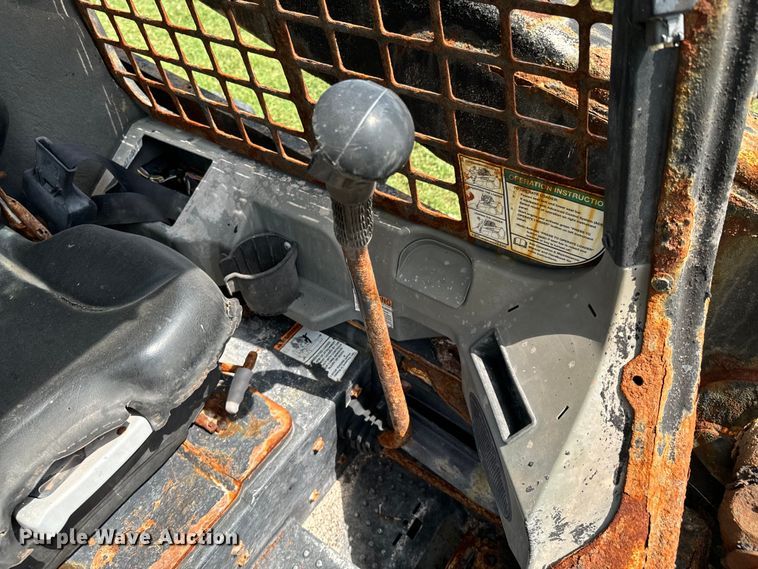 image for item DX0775 2016 Bobcat S650 skid steer loader