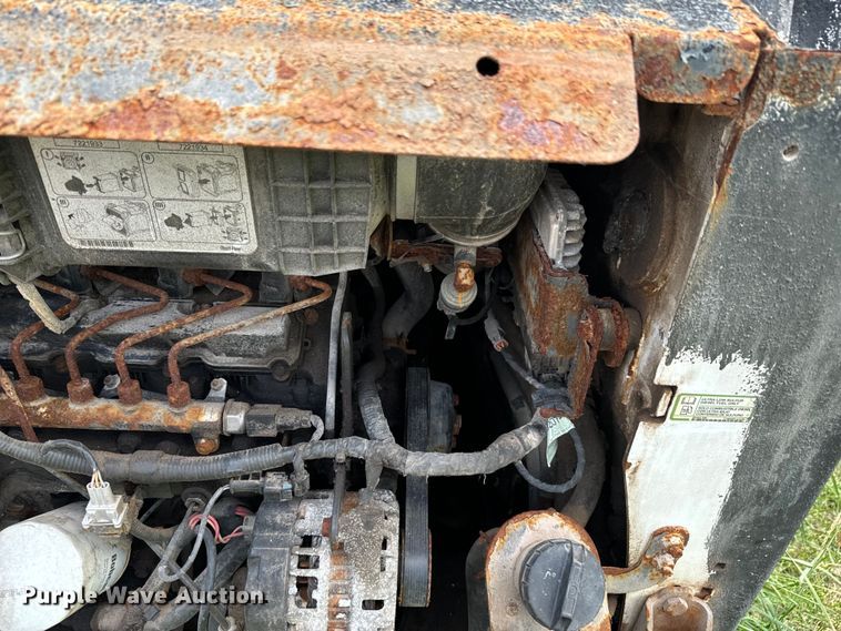 image for item DX0775 2016 Bobcat S650 skid steer loader