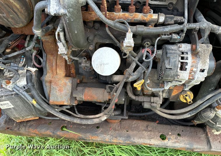 image for item DX0775 2016 Bobcat S650 skid steer loader