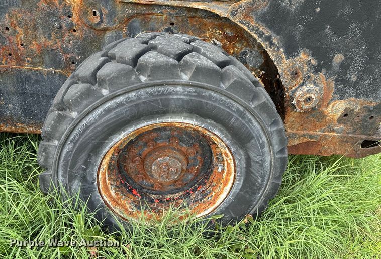 image for item DX0775 2016 Bobcat S650 skid steer loader