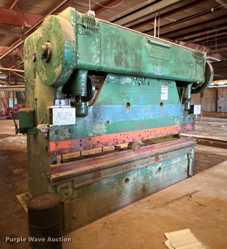 image for item DX0781 Verson  B-710 press brake