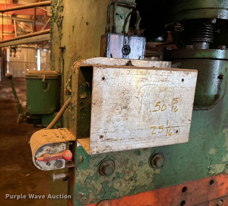 image for item DX0781 Verson  B-710 press brake