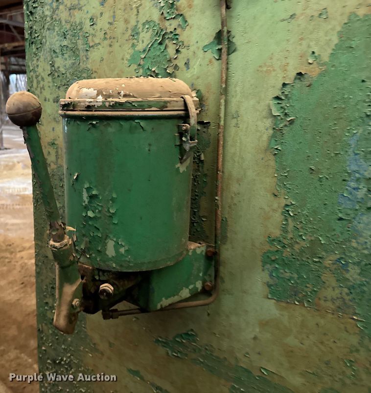 image for item DX0781 Verson  B-710 press brake