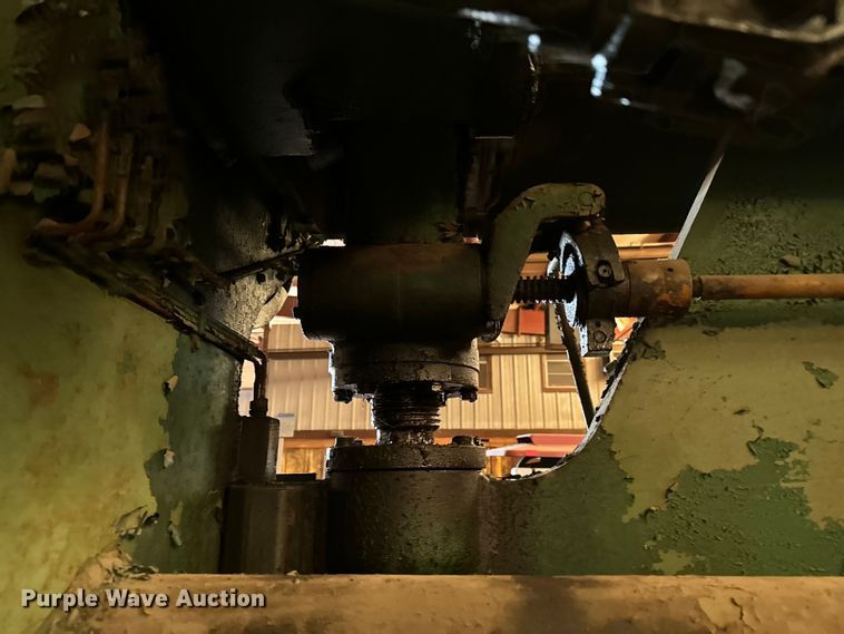 image for item DX0781 Verson  B-710 press brake