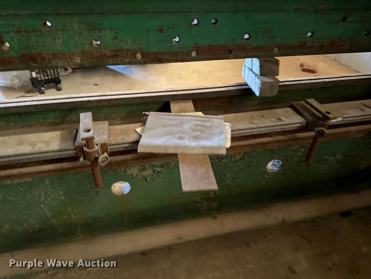 image for item DX0781 Verson  B-710 press brake