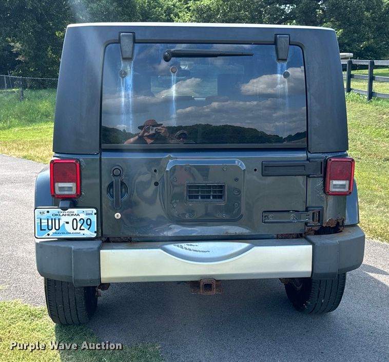 image for item DX0793 2008 Jeep Wrangler Unlimited Sahara SUV