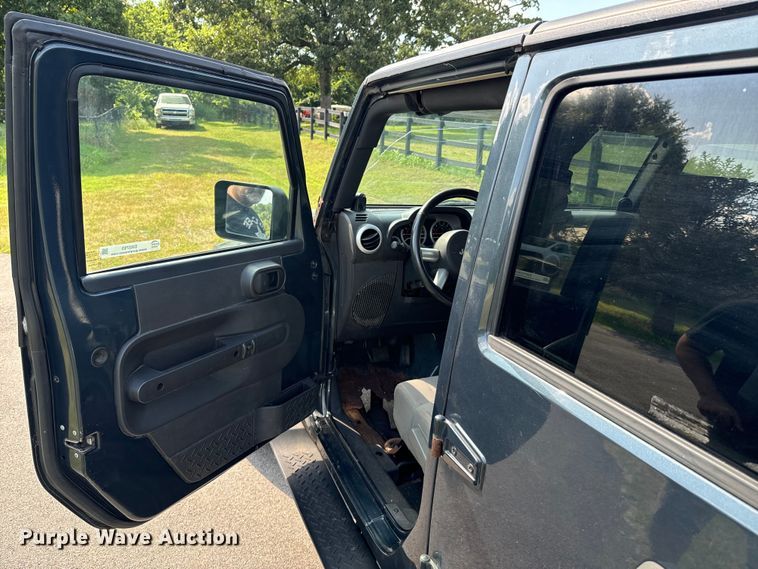 image for item DX0793 2008 Jeep Wrangler Unlimited Sahara SUV