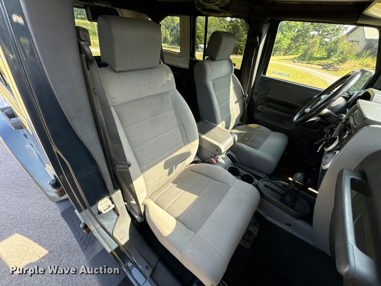 image for item DX0793 2008 Jeep Wrangler Unlimited Sahara SUV