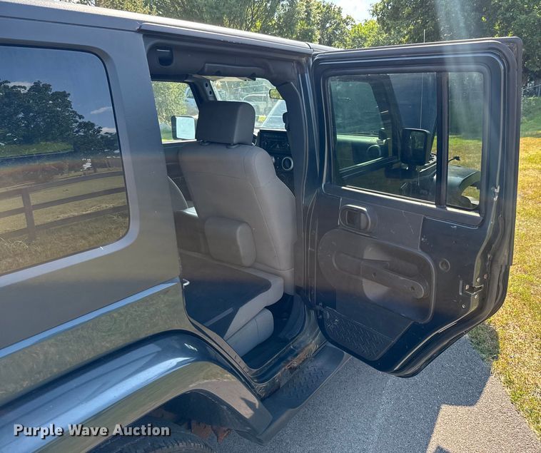 image for item DX0793 2008 Jeep Wrangler Unlimited Sahara SUV