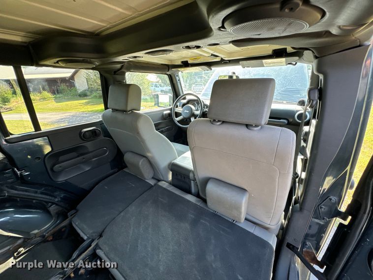 image for item DX0793 2008 Jeep Wrangler Unlimited Sahara SUV