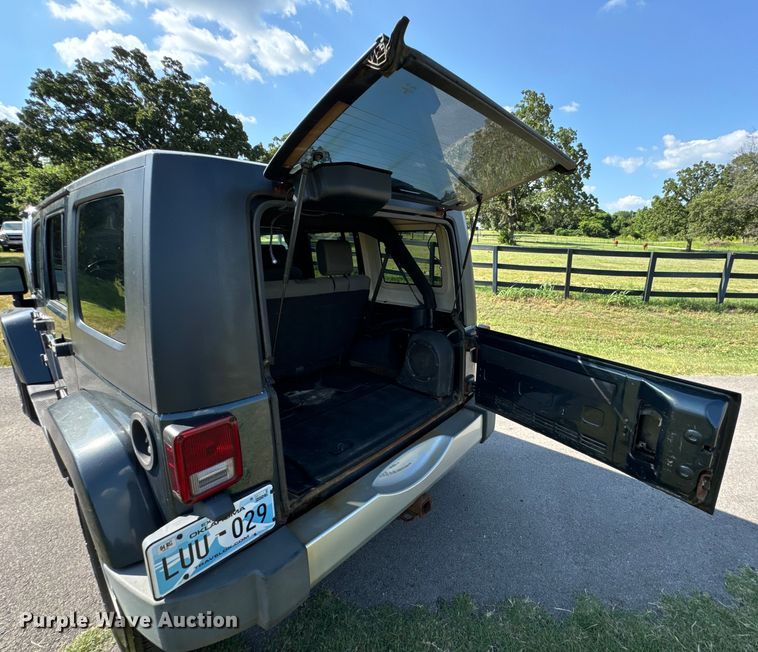 image for item DX0793 2008 Jeep Wrangler Unlimited Sahara SUV