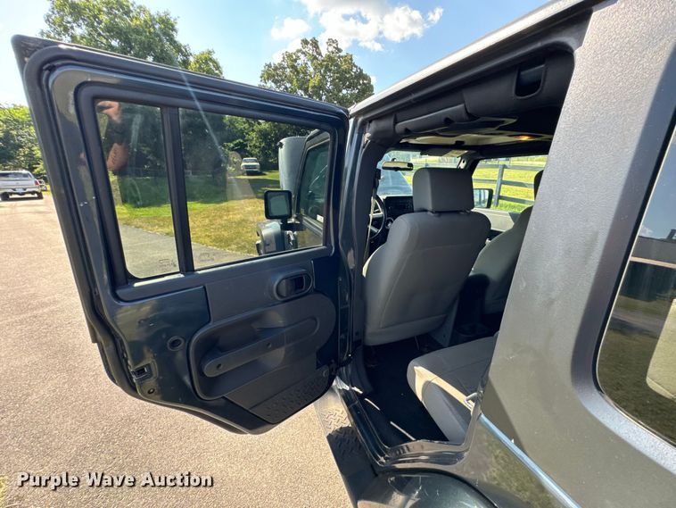 image for item DX0793 2008 Jeep Wrangler Unlimited Sahara SUV