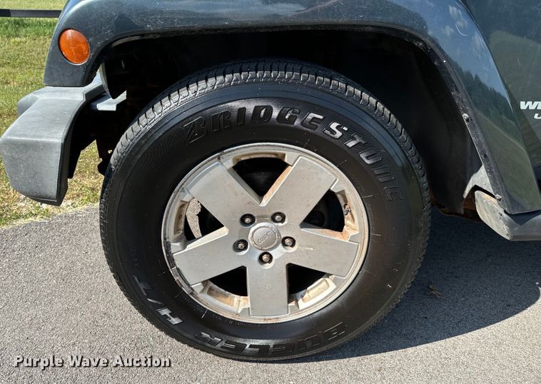 image for item DX0793 2008 Jeep Wrangler Unlimited Sahara SUV