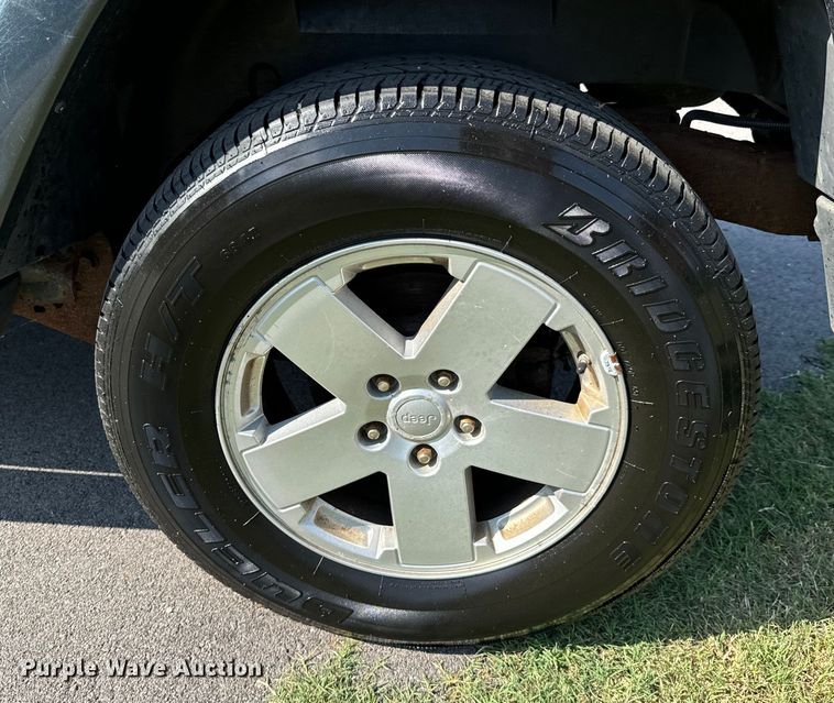 image for item DX0793 2008 Jeep Wrangler Unlimited Sahara SUV