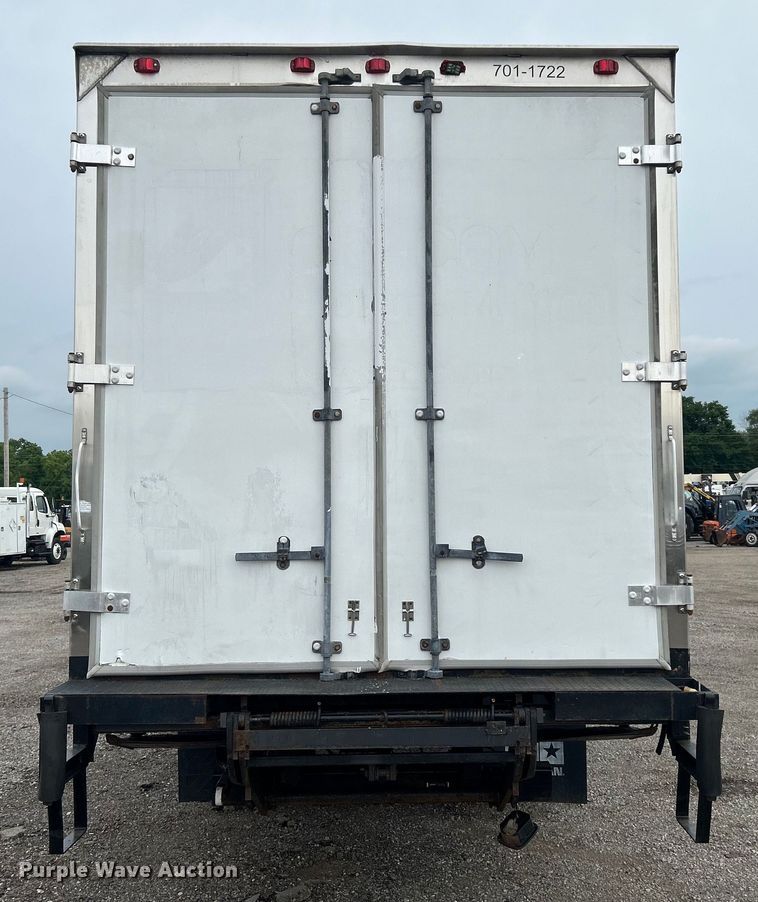 image for item EG0678 2010 Kenworth T370 box truck