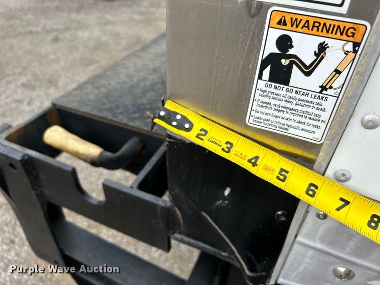 image for item EG0678 2010 Kenworth T370 box truck