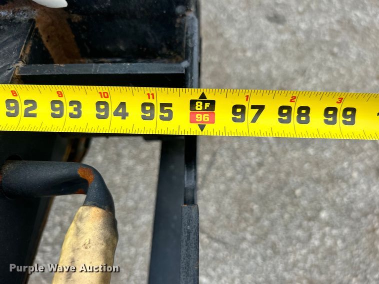 image for item EG0678 2010 Kenworth T370 box truck