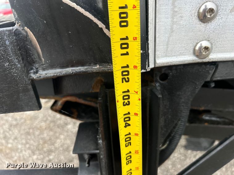 image for item EG0678 2010 Kenworth T370 box truck