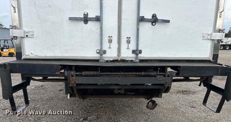 image for item EG0678 2010 Kenworth T370 box truck