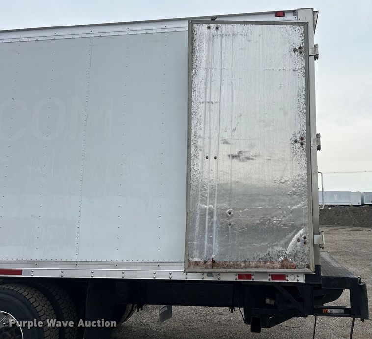 image for item EG0678 2010 Kenworth T370 box truck