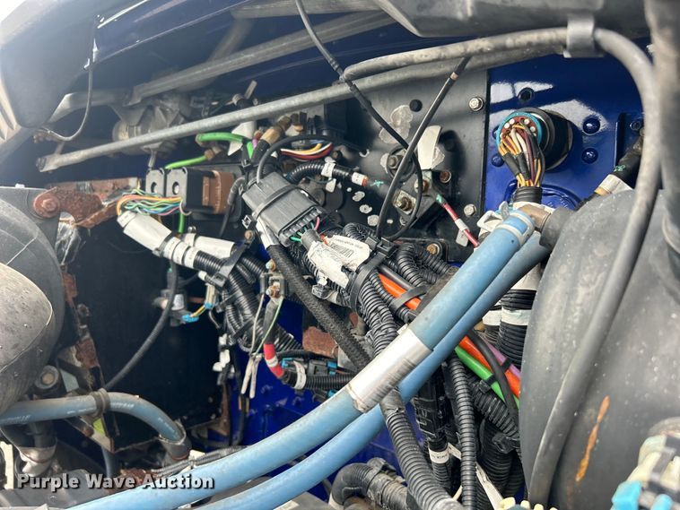 image for item EG0678 2010 Kenworth T370 box truck