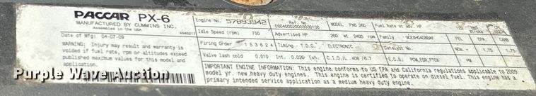 image for item EG0678 2010 Kenworth T370 box truck