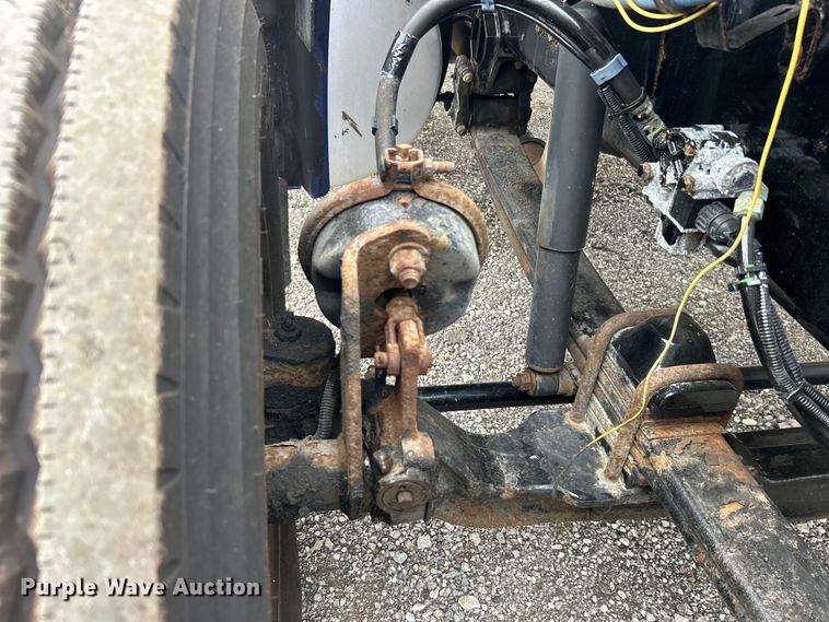 image for item EG0678 2010 Kenworth T370 box truck