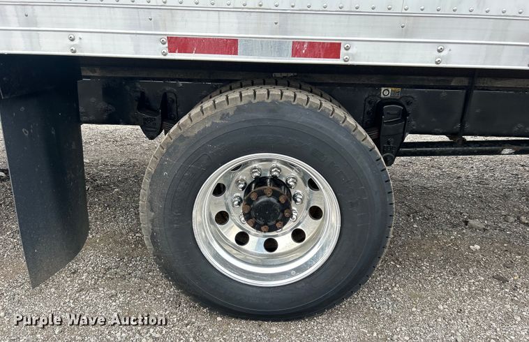 image for item EG0678 2010 Kenworth T370 box truck