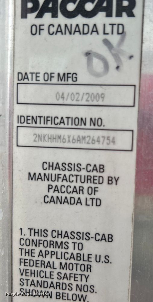 image for item EG0678 2010 Kenworth T370 box truck