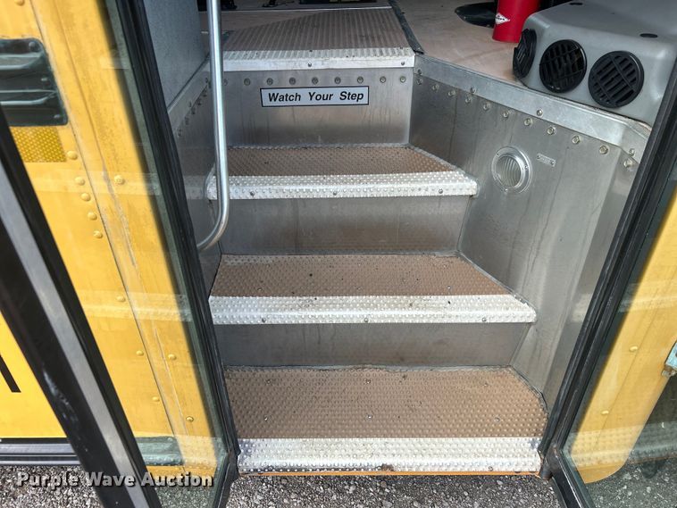 image for item EG0712 2009 Blue Bird Vision school bus