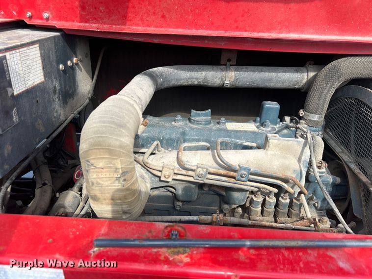 image for item EG0714 2002 Moffett  M5000 forklift