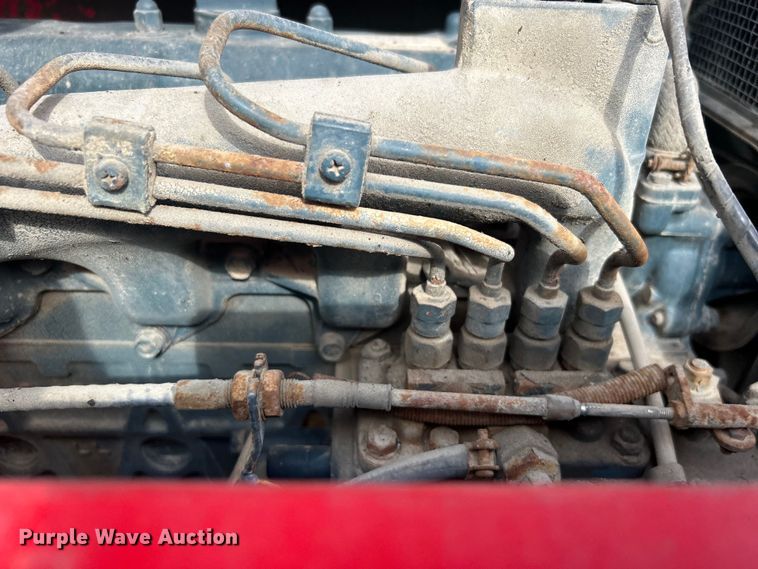 image for item EG0714 2002 Moffett  M5000 forklift