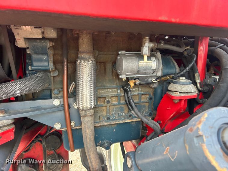 image for item EG0714 2002 Moffett  M5000 forklift