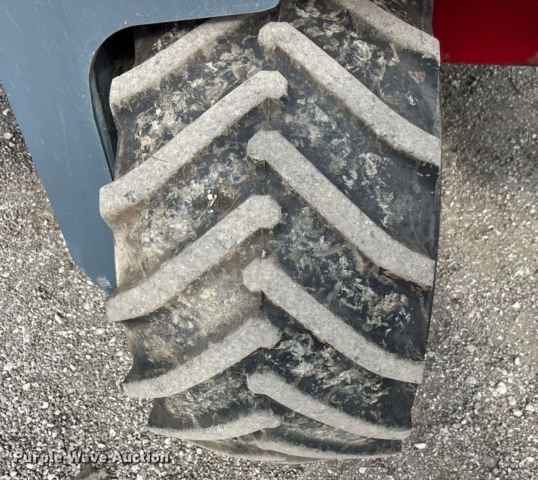 image for item EG0714 2002 Moffett  M5000 forklift