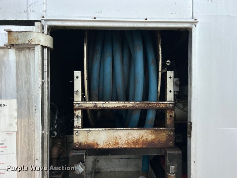 image for item EG0715 2002 International  8100 fuel truck